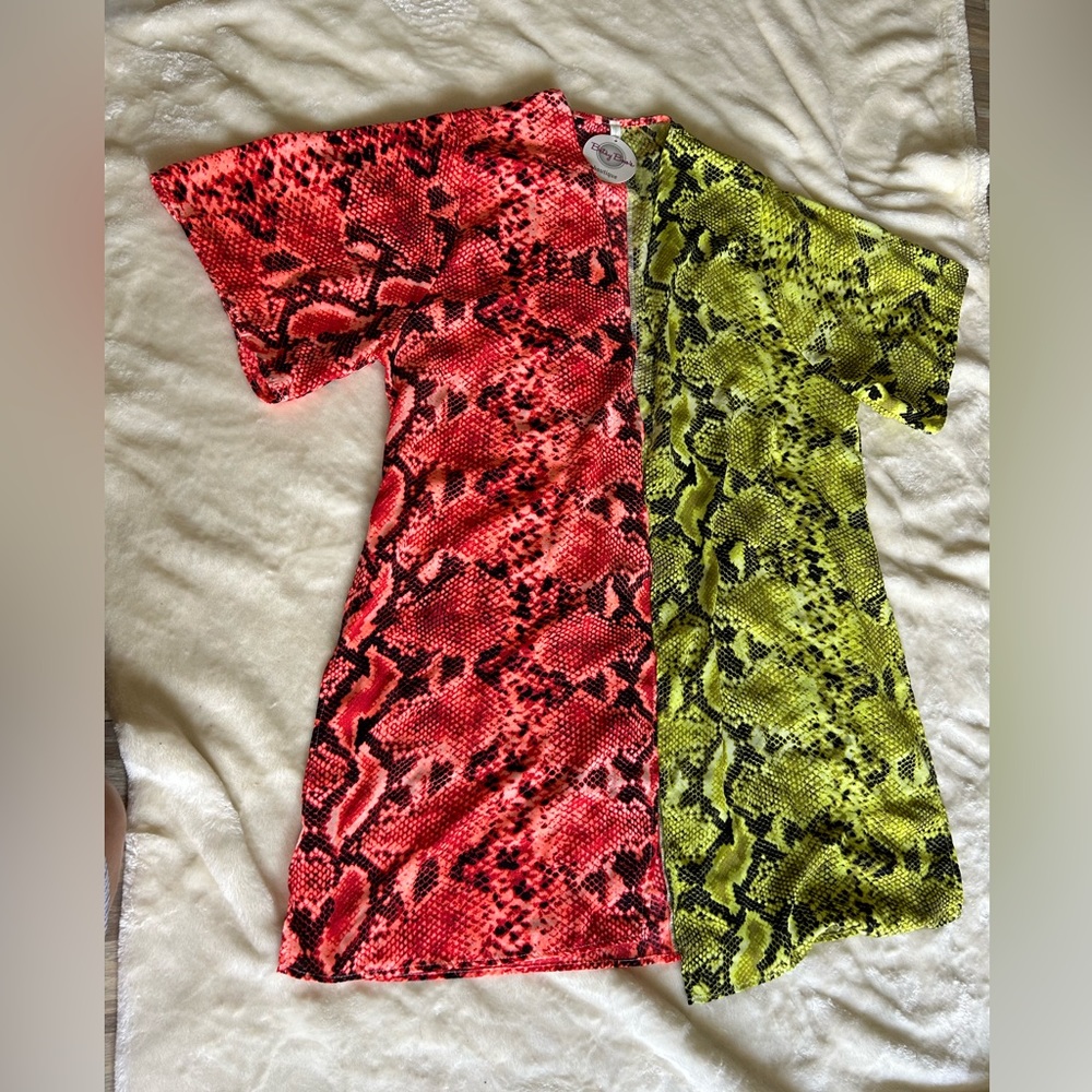 mts woman coverup/kimono snake print size medium/large